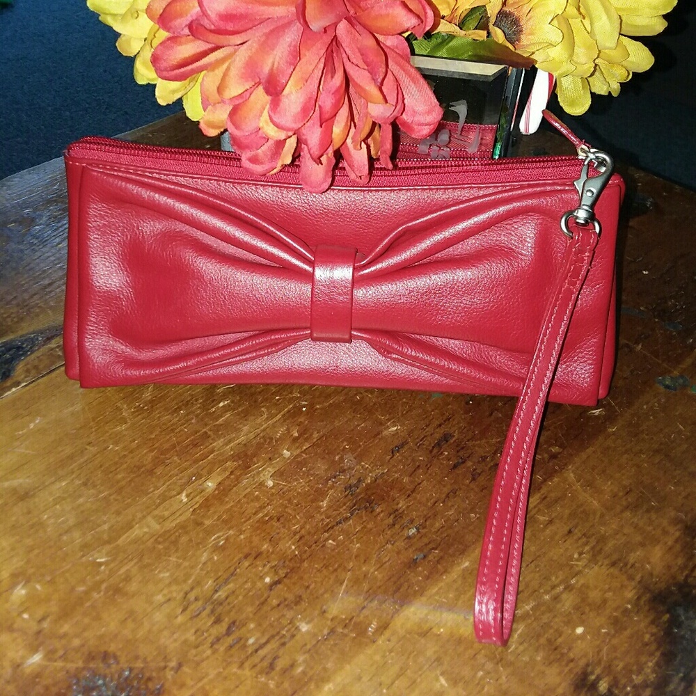 Red Clutch